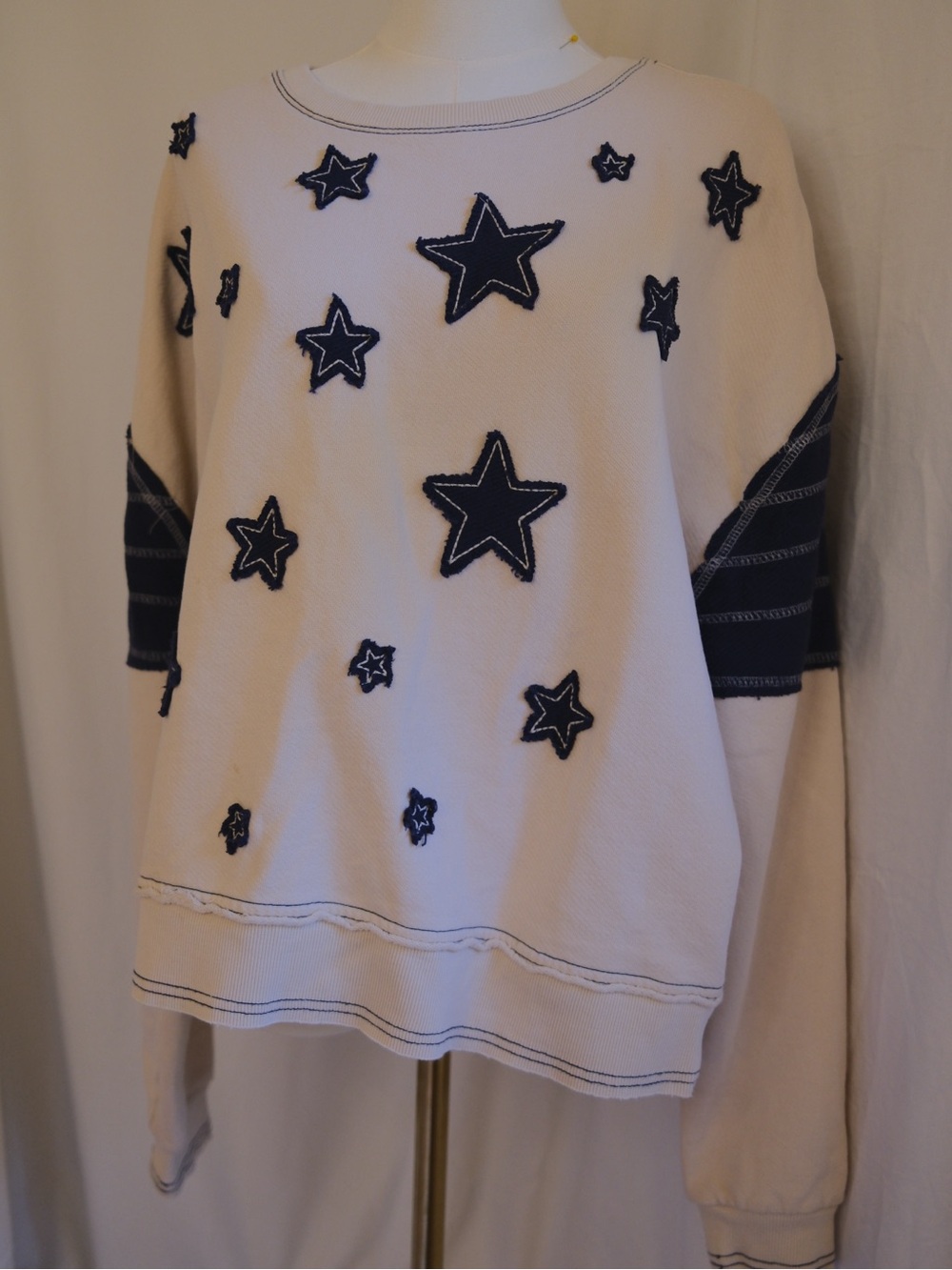 Pilcro Anthropologie Star Applique Sweatshirt Cream Navy Size S